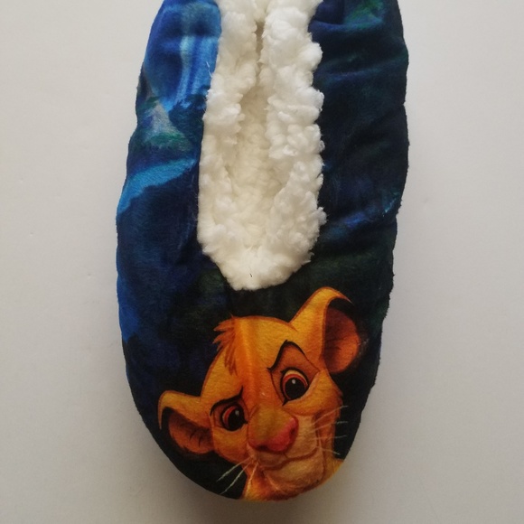 fuzzy babba Accessories - Disney The lion king womens fuzzy slipper socks